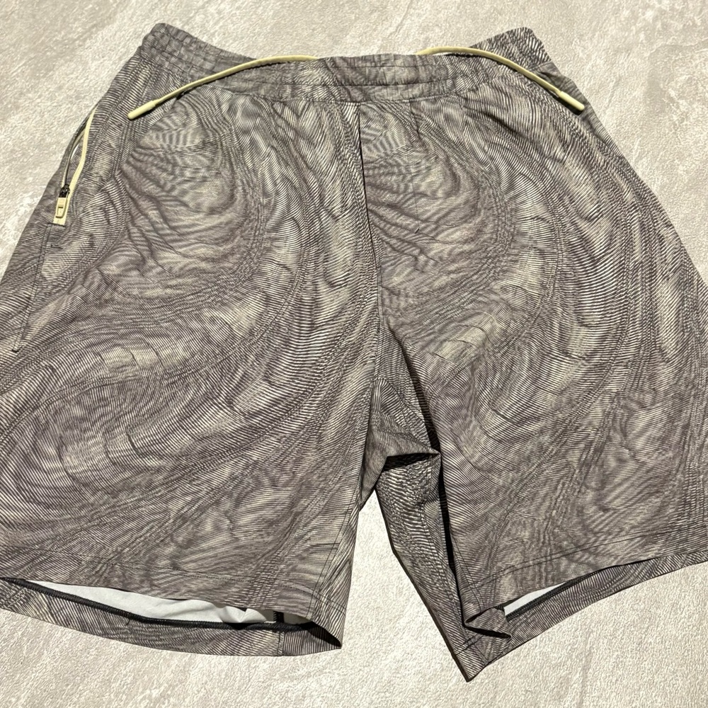 lululemon athletica Men's Pace Breaker Shorts